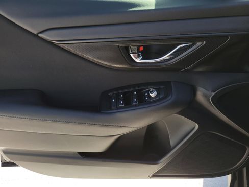 Used 2025 Subaru Outback Premium image 16