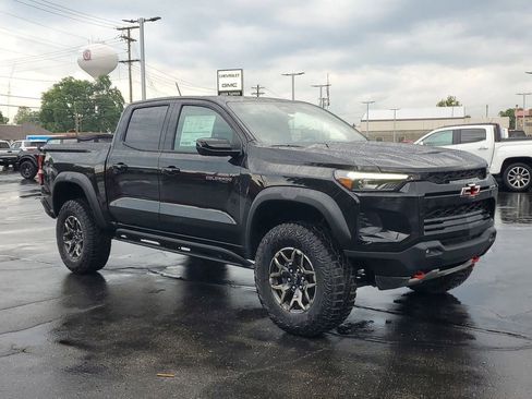 New 2025 Chevrolet Colorado ZR2 w/ Technology Package image 2