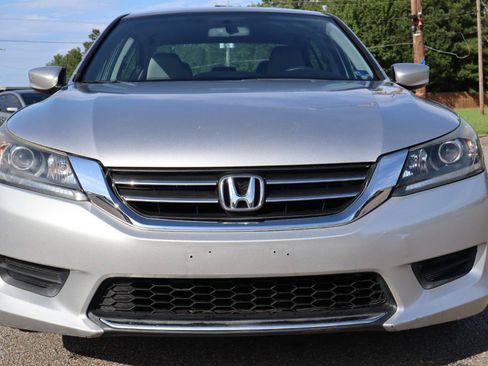 Used 2015 Honda Accord LX image 11