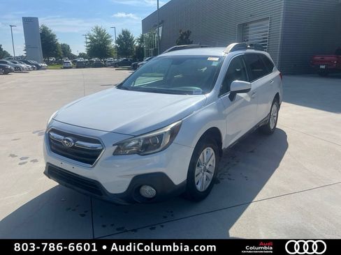 Used 2019 Subaru Outback 2.5i Premium AWD/4WD image 2