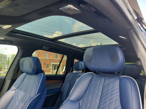 New 2026 Cadillac Vistiq Premium Luxury w/ LPO, Floor Liner Package AWD/4WD image 23