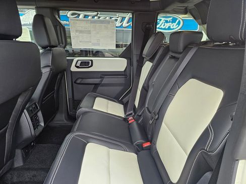 New 2026 Ford Bronco Outer Banks AWD/4WD image 9
