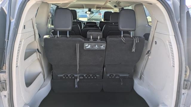 Used 2018 Chrysler Pacifica Touring-L FWD image 18