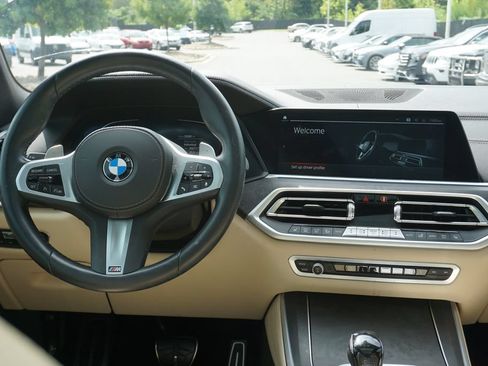 Used 2022 BMW X5 sDrive40i w/ M Sport Package RWD image 31