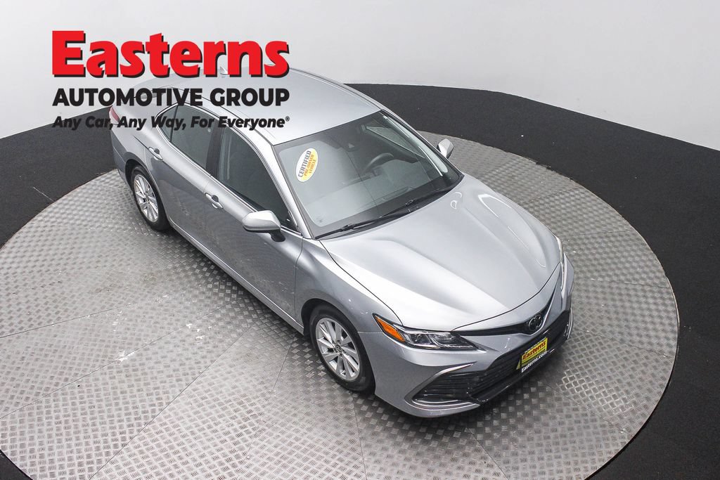 Used 2023 Toyota Camry LE FWD image 4