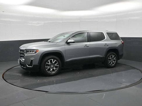 Used 2023 GMC Acadia SLE AWD/4WD image 4