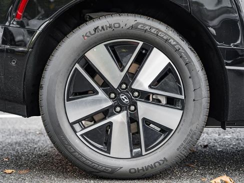 New 2026 Hyundai Ioniq 9 SEL image 18