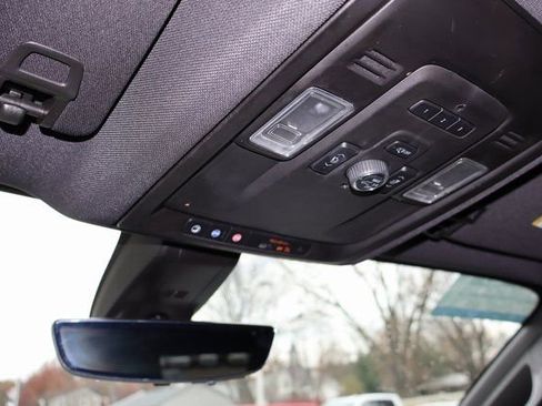 Used 2021 Chevrolet Tahoe High Country image 33