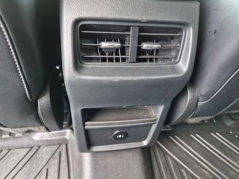 Used 2024 Ford Edge SEL AWD/4WD image 16