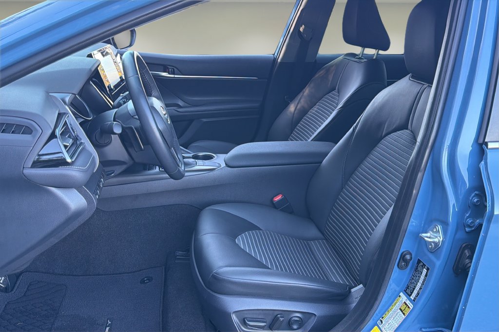 Certified 2023 Toyota Camry SE FWD image 13