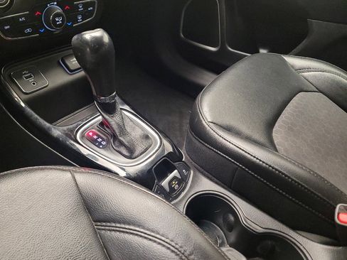 Used 2018 Jeep Compass Altitude w/ Popular Equipment Group image 26