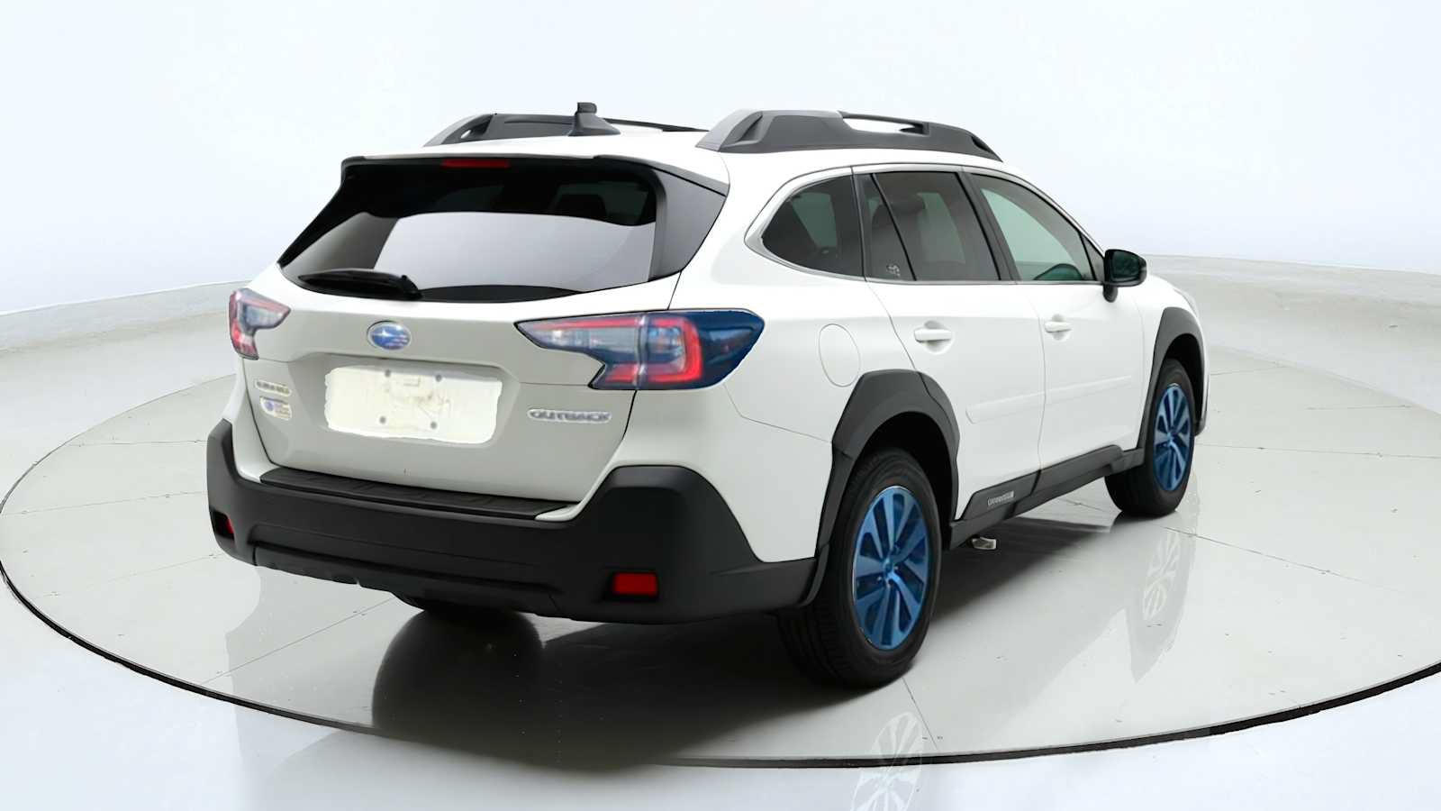 Certified 2025 Subaru Outback Premium AWD/4WD image 10