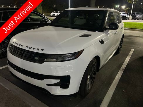 Used 2024 Land Rover Range Rover Sport SE image 1