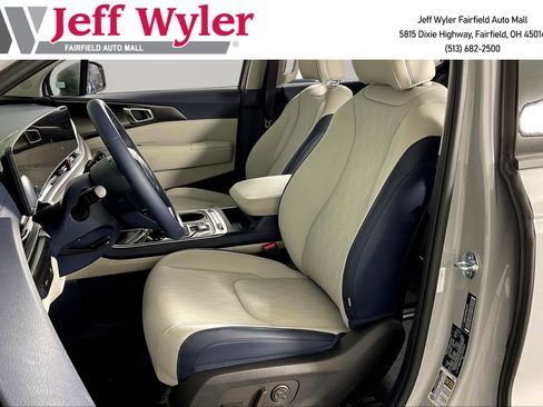 New 2026 Kia Carnival SX FWD image 17