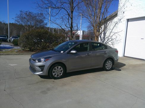 Used 2023 Kia Rio S image 7