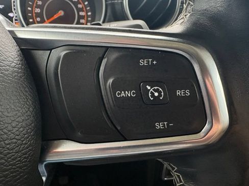 Used 2020 Jeep Wrangler Unlimited Sahara w/ Uconnect 4C Nav & Sound Group AWD/4WD image 24