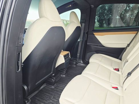 Used 2021 Tesla Model X Performance image 38