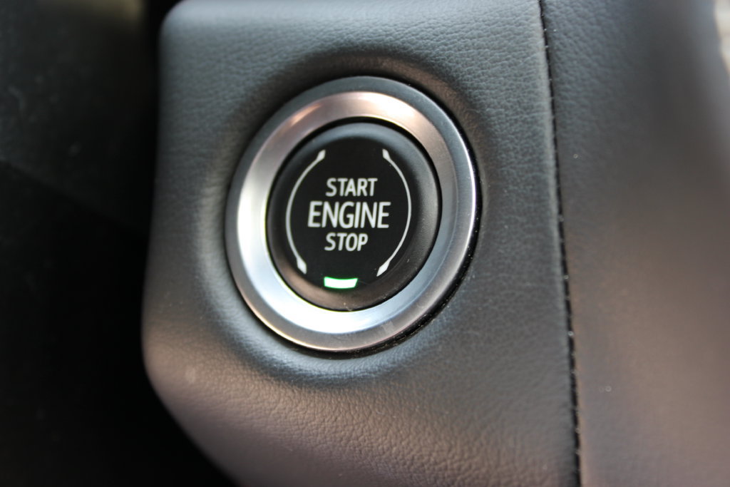 Used 2022 Chevrolet Tahoe Premier AWD/4WD image 25