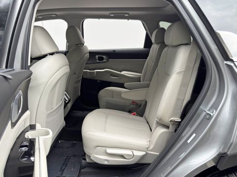 Used 2023 Kia Sorento SX Prestige AWD/4WD image 42