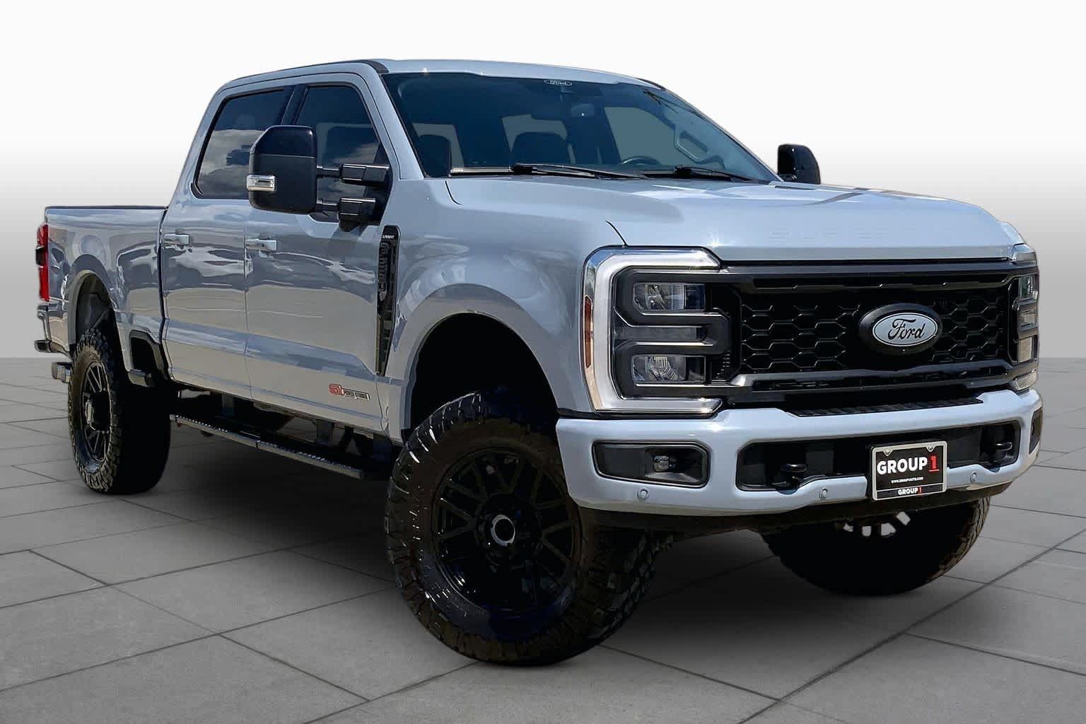 Used 2024 Ford F250 Lariat w/ Lariat Ultimate Package AWD/4WD image 3