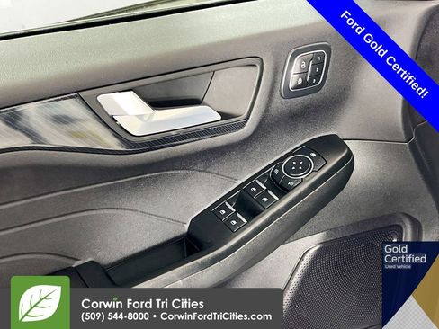 Certified 2023 Ford Escape ST-Line Elite image 12