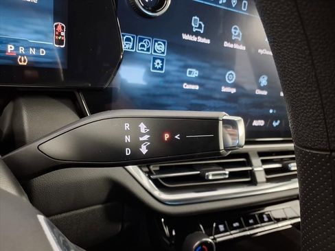 New 2026 Chevrolet Equinox EV LT image 12