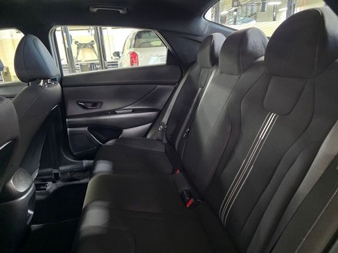 Certified 2025 Hyundai Elantra Sport image 14