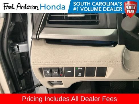 New 2026 Honda Odyssey Touring image 9