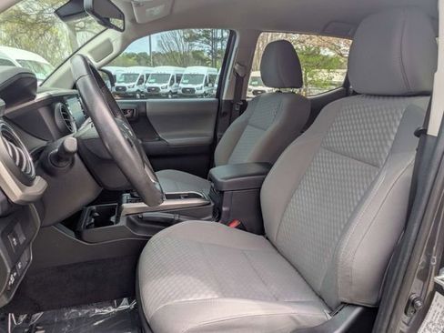 Used 2021 Toyota Tacoma SR5 RWD image 20