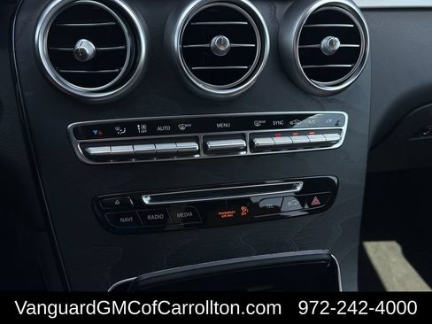 Used 2019 Mercedes-Benz GLC 300 4MATIC image 21