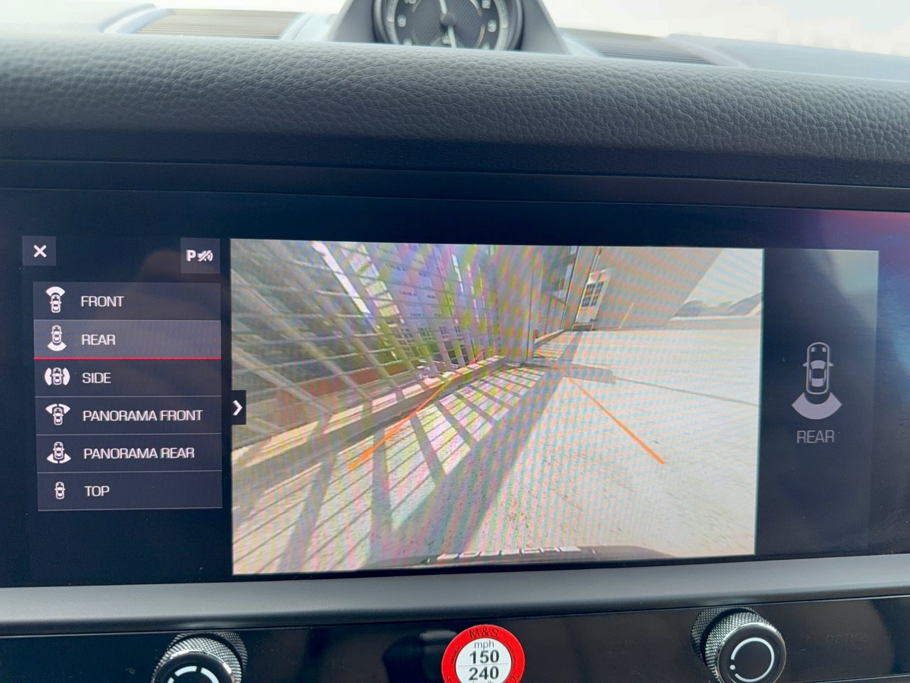 Certified 2024 Porsche Macan AWD/4WD image 24