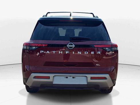 Used 2025 Nissan Pathfinder SL FWD image 7