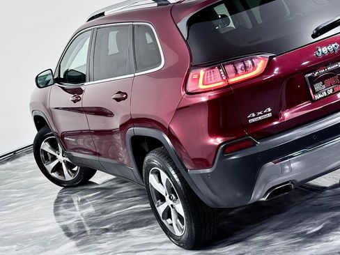 Used 2019 Jeep Cherokee Limited w/ Luxury Group AWD/4WD image 13