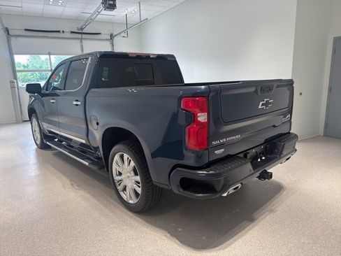 Certified 2022 Chevrolet Silverado 1500 High Country w/ Technology Package image 5