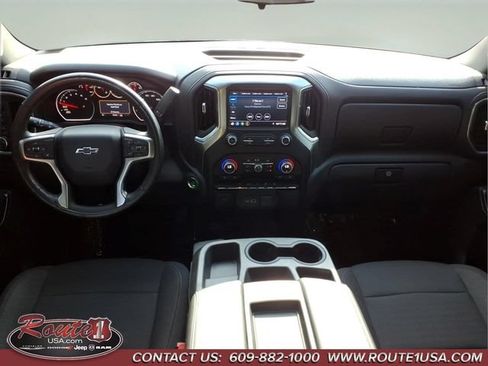 Used 2021 Chevrolet Silverado 1500 RST AWD/4WD image 12