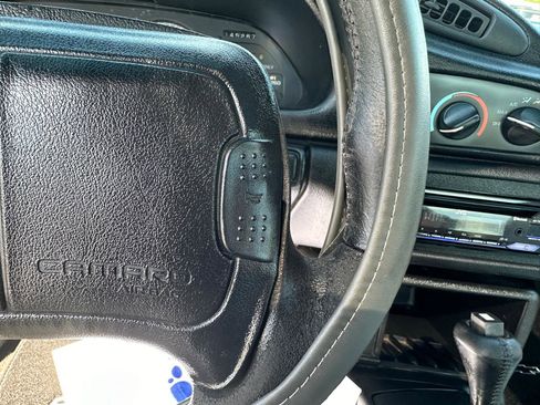 Used 1994 Chevrolet Camaro Z28 RWD image 12
