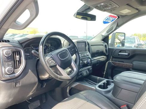 Used 2023 GMC Sierra 3500 Denali AWD/4WD image 10