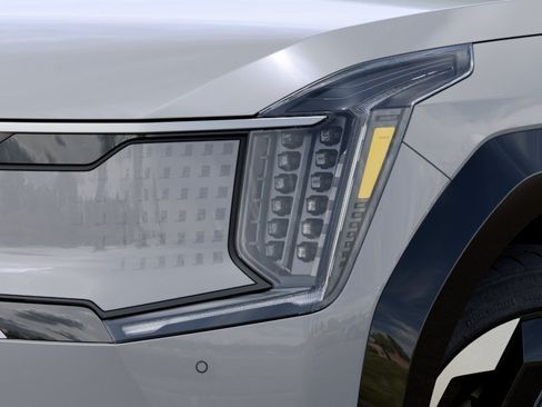New 2026 Kia EV9 Land AWD/4WD image 10