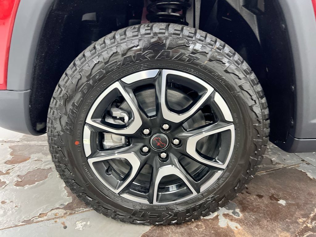 New 2026 Jeep Compass Trailhawk AWD/4WD image 25