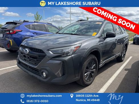 Used 2025 Subaru Outback Onyx Edition AWD/4WD image 3