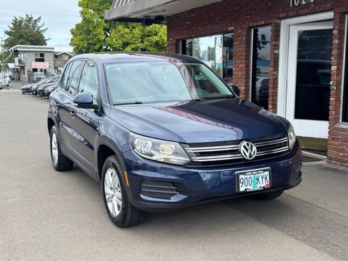 Used 2013 Volkswagen Tiguan S image 1