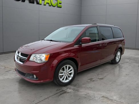 Used 2019 Dodge Grand Caravan SXT FWD image 6