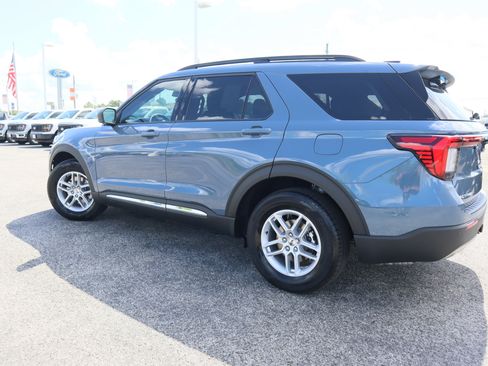 New 2025 Ford Explorer Active w/ Active Comfort Package image 7