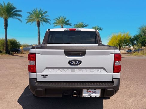 Certified 2025 Ford Maverick XLT FWD image 4