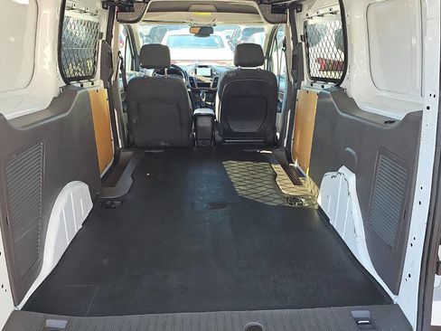 Used 2020 Ford Transit Connect XLT image 7