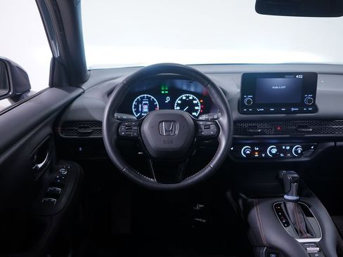 Used 2023 Honda HR-V Sport image 11