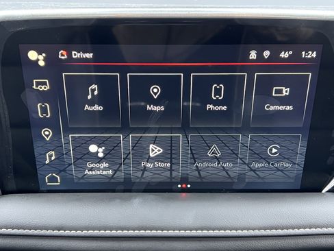 Used 2024 GMC Yukon SLT w/ SLT Luxury Package image 14