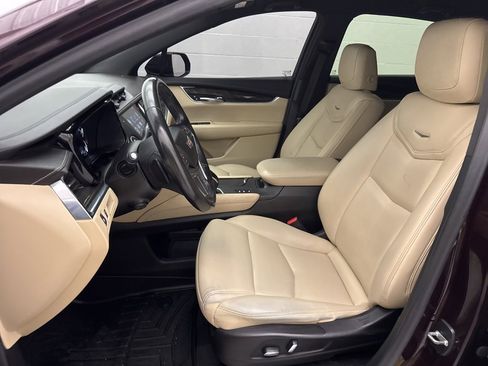 Used 2018 Cadillac XT5 AWD image 23