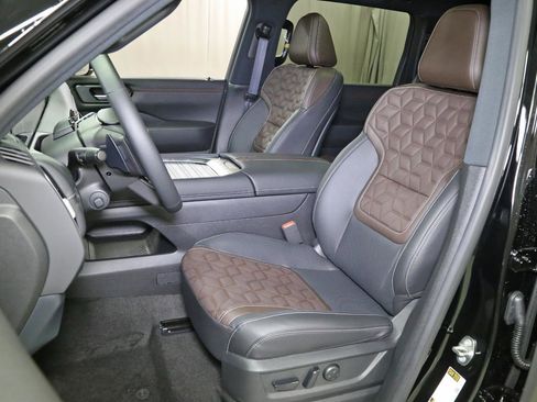 New 2026 Nissan Armada Platinum w/ Convenience Package image 4