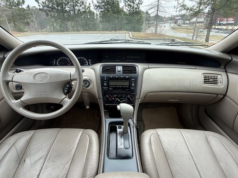 Used 2000 Toyota Avalon XL image 22